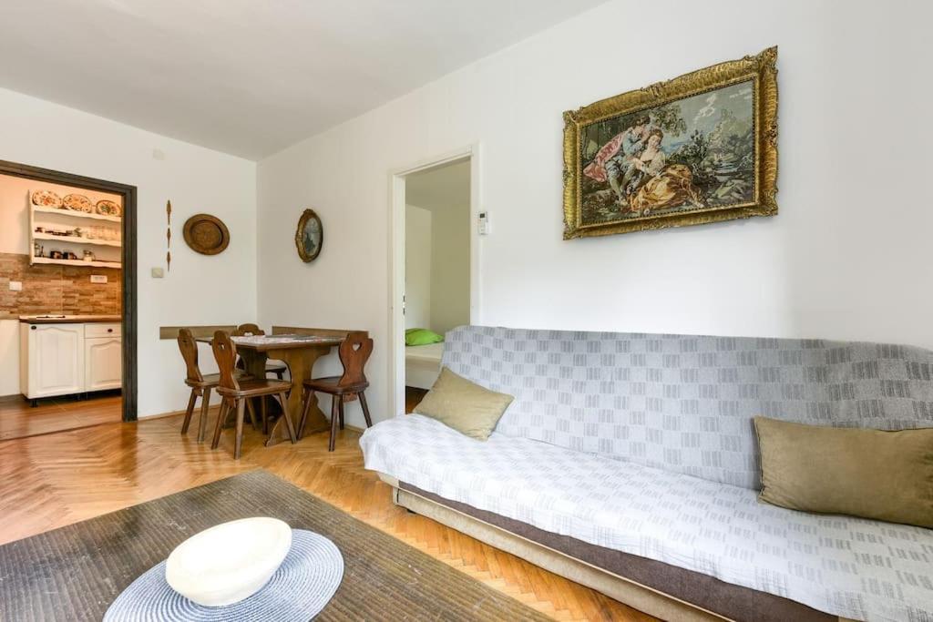 Apartman Legacy Apartment Zadar Exterior photo